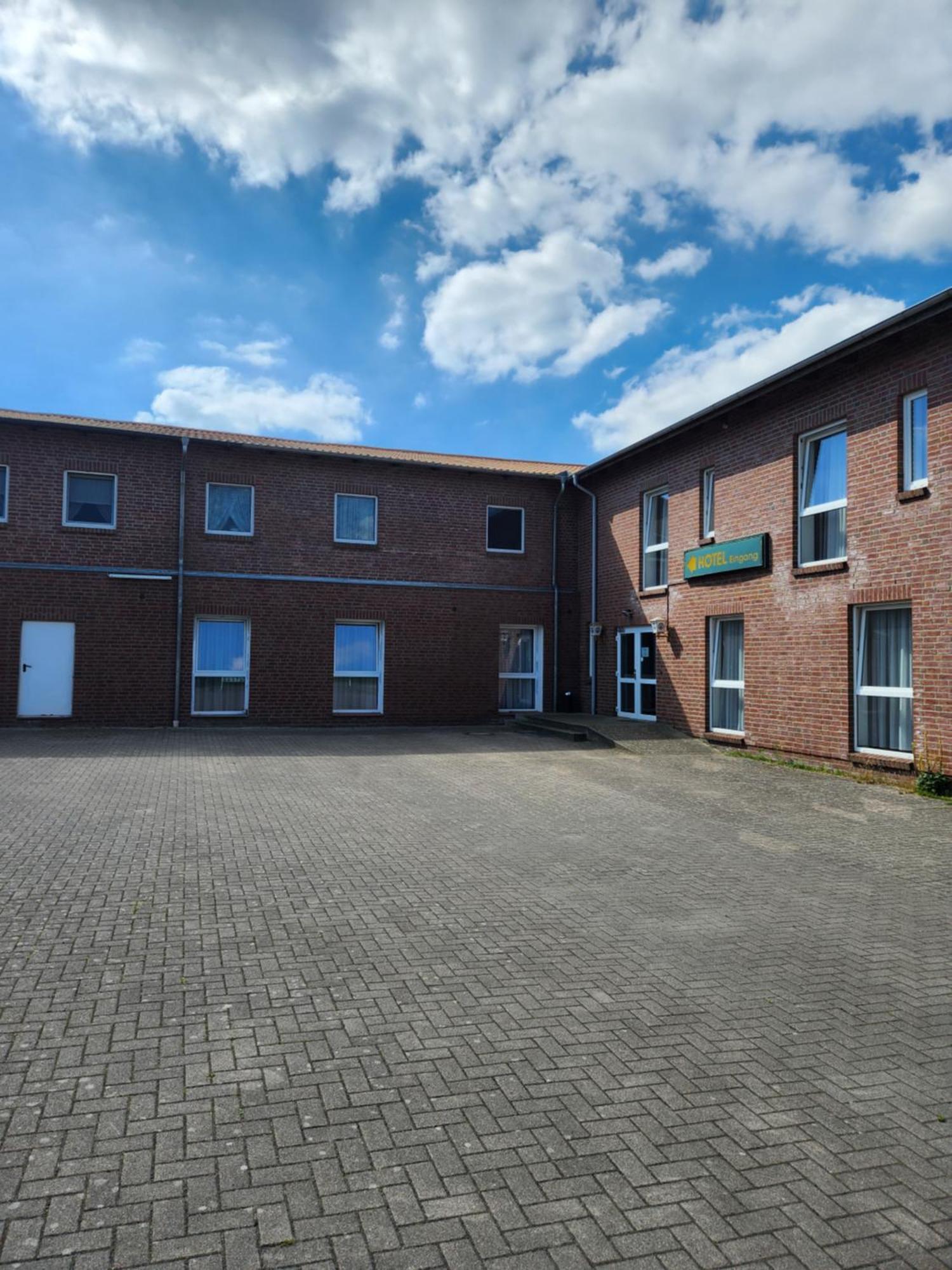 Hotel Hoyers In Pinneberg Prisdorf ภายนอก รูปภาพ
